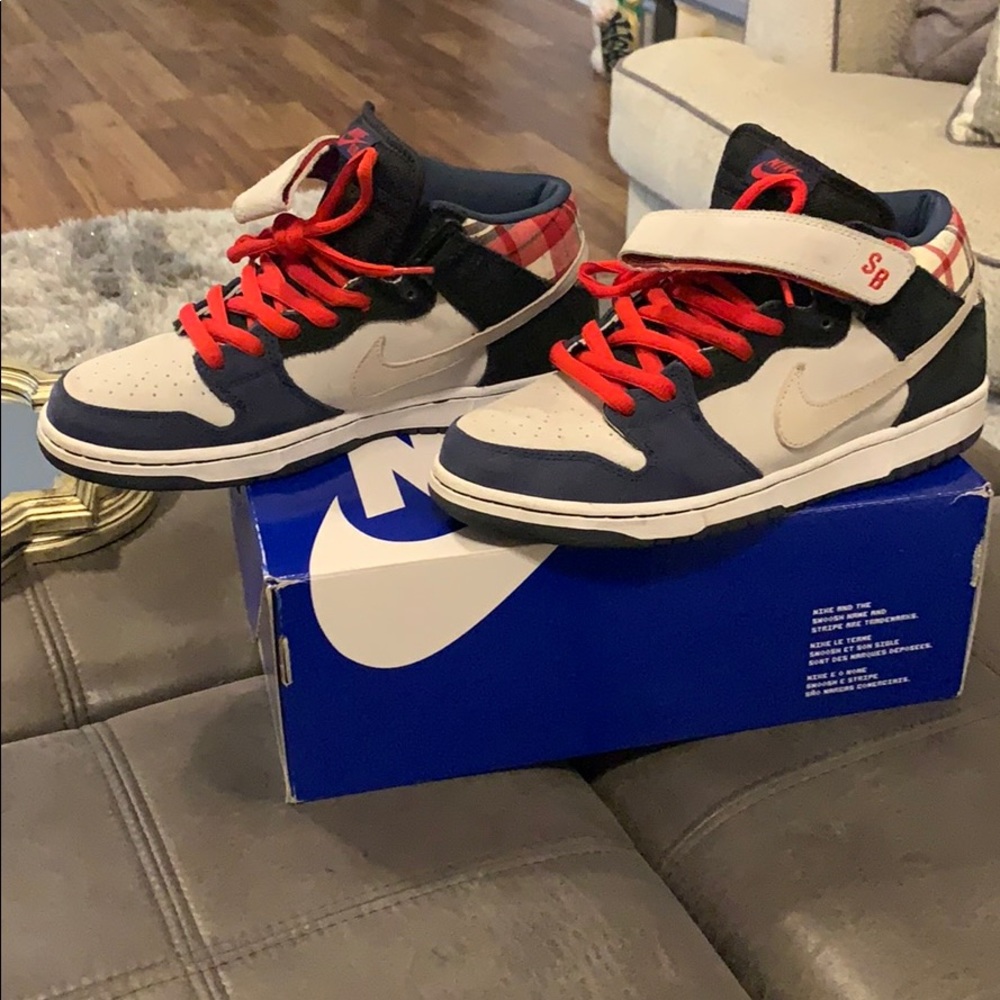 Nike sb mid goofy boys